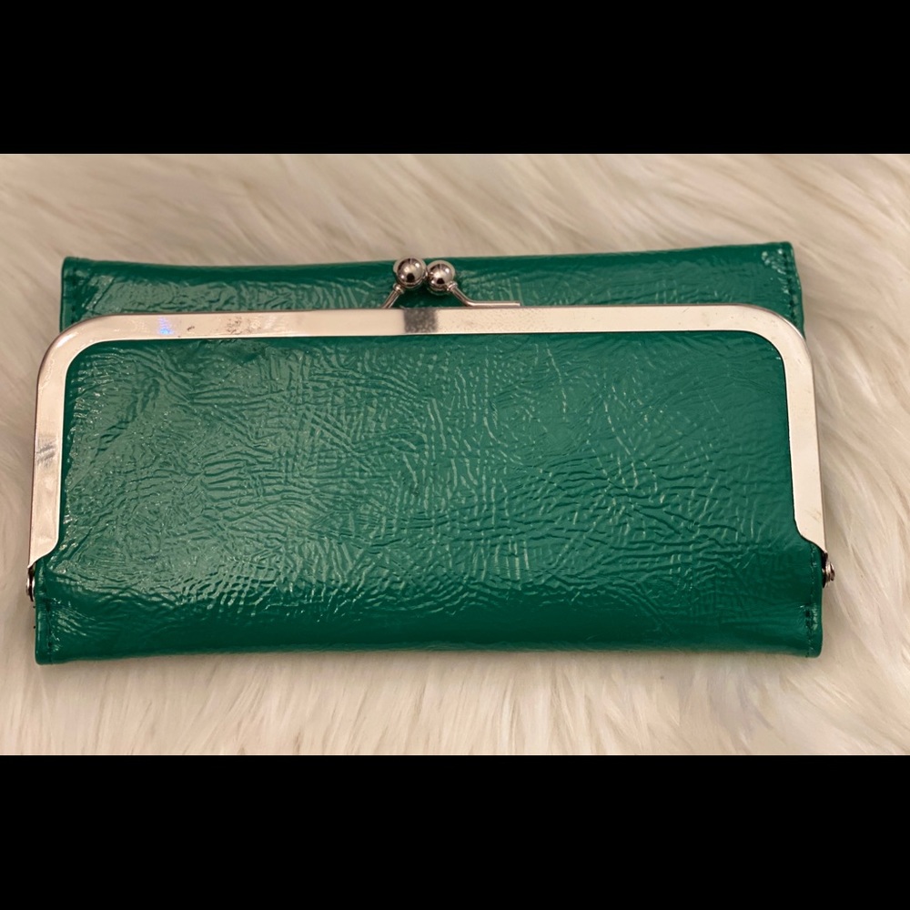 Clutch Wallet (Green)